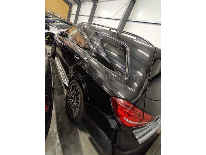 Heckansicht Schräg links