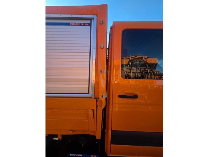 1 Mercedes Benz KLKW offener Kasten Typ 906BA35/4x4 Unfallfahrzeug – foto 3 – kavel bij Zoll-Auktion, Bayreuth