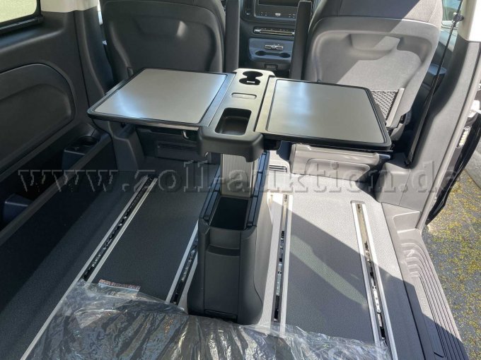 Tisch vordere Ansicht