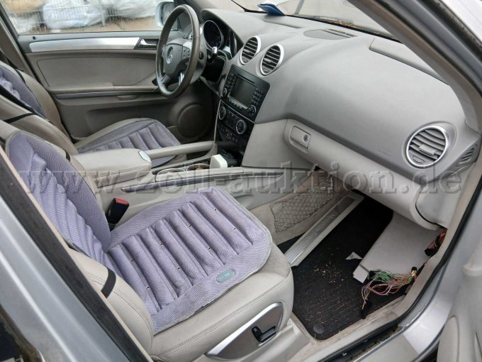 1 Mercedes Benz ML320 CDI 4MATIC grau – foto 12 – kavel bij Zoll-Auktion, Hamburg