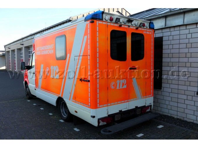 1 Mercedes Benz Rettungswagen 516 CDI Sprinter 906BA50 gebraucht – foto 3 – kavel bij Zoll-Auktion, Euskirchen