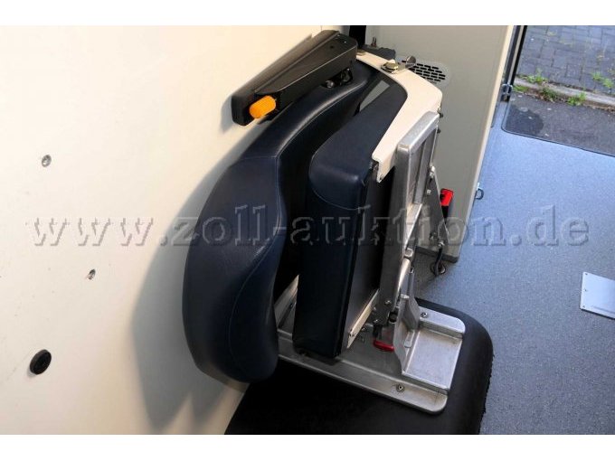 1 Mercedes Benz Rettungswagen 516 CDI Sprinter 906BA50 gebraucht – foto 8 – kavel bij Zoll-Auktion, Euskirchen