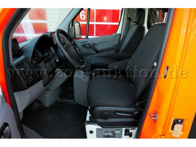 1 Mercedes Benz Rettungswagen 516 CDI Sprinter 906BA50 gebraucht – foto 9 – kavel bij Zoll-Auktion, Euskirchen