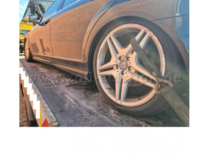 Luftfahrwerk vorne und hinten abgesackt