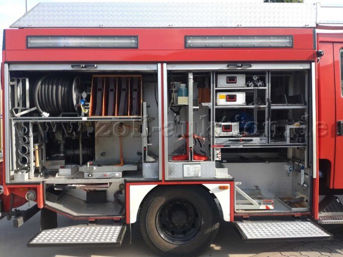 1 Mercedes Benz SK 1124AF LF16 Ziegler Feuerwehr – foto 7 – kavel bij Zoll-Auktion, Celle