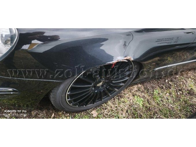 Schaden Kotflügel vorne links