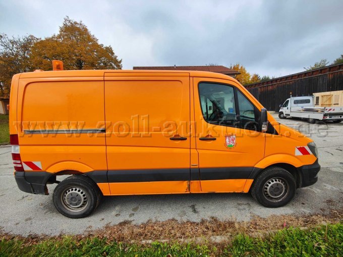 Seitenansicht, Beifahrerseite mit Schiebetür