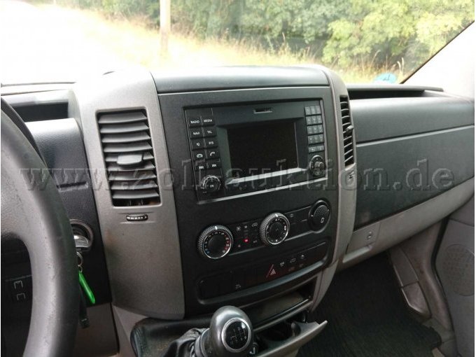 Innenraum/ Radio