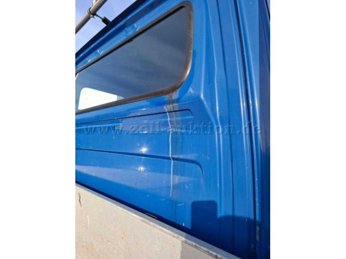 Rost an der Fahrerhaus Rückwand rechts