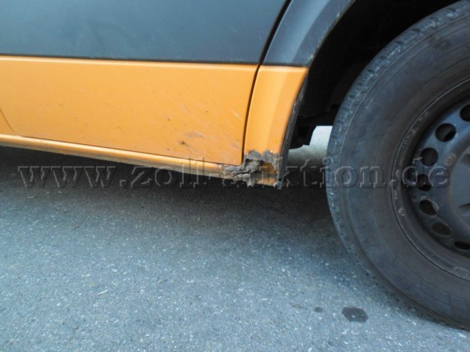 Durchrostung Radlauf rechts vorn