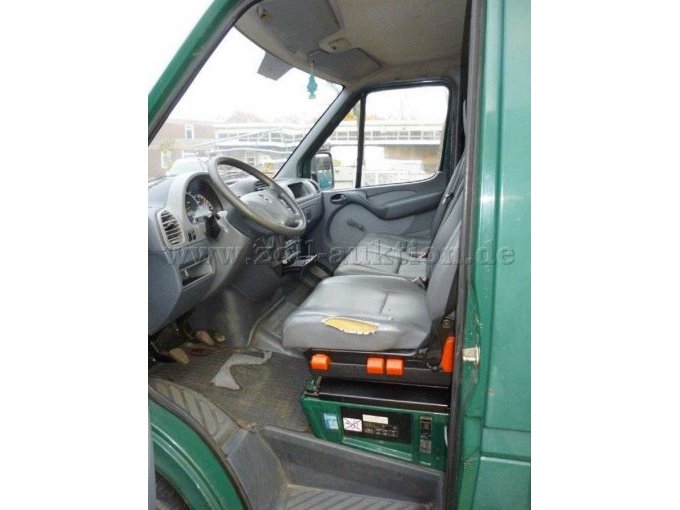 Innere Ansicht Fahrerseite, Abnutzung der Sitzfläche