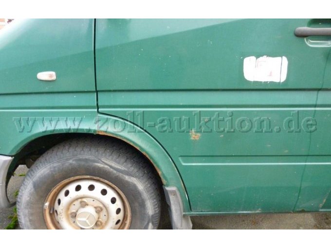 Rostschäden Fahrerseite vorne