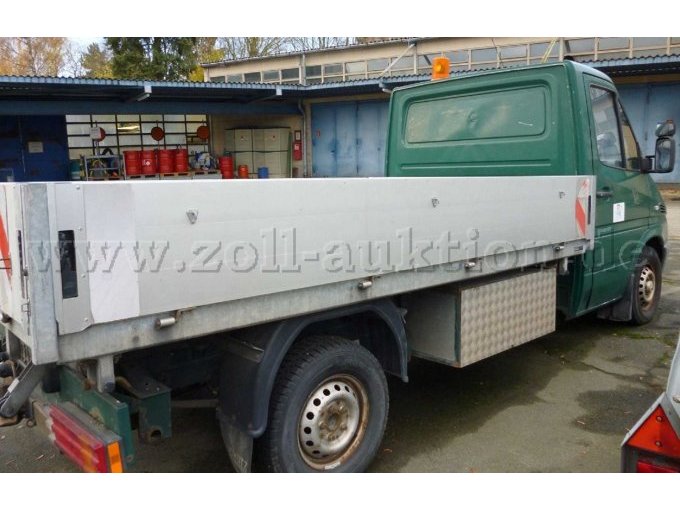 Ansicht Beifahrerseite, Bewahrungskasten