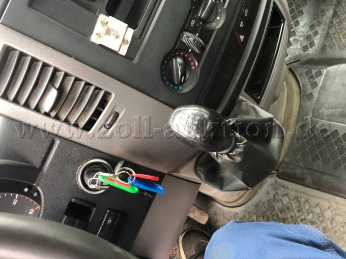 Fahrzeuginnenraum Schalthebel