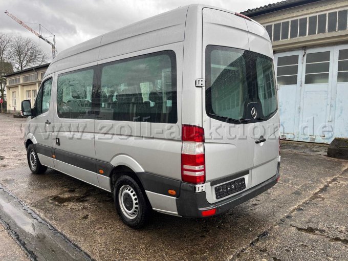 Fahrzeug hinten links