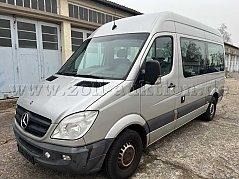 Fahrzeug vorne links