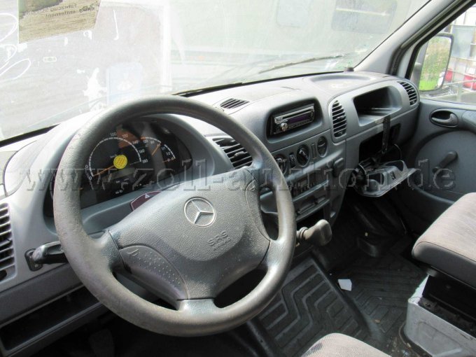 Innenraum Fahrerseite