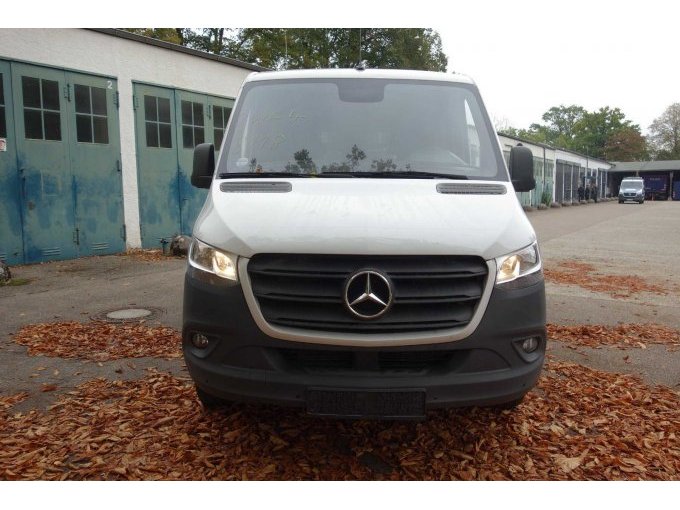 1 Mercedes Benz, Sprinter 316 CDI, Fahrzeug bedingt fahrbereit (Unfallschaden) – foto 8 – kavel bij Zoll-Auktion, Göppingen