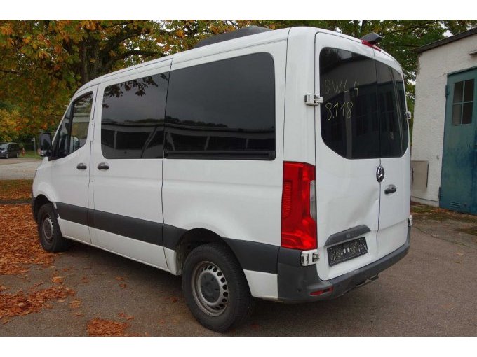 1 Mercedes Benz, Sprinter 316 CDI, Fahrzeug bedingt fahrbereit (Unfallschaden) – foto 3 – kavel bij Zoll-Auktion, Göppingen