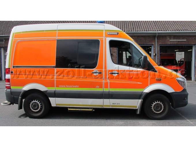 1 Mercedes Benz Sprinter (316 CDI) MZF-011 Mehrzweckfahrzeug – foto 4 – kavel bij Zoll-Auktion, Düsseldorf