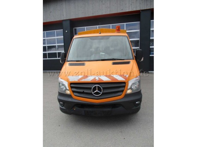 Mercedes-Benz Sprinter, von vorne