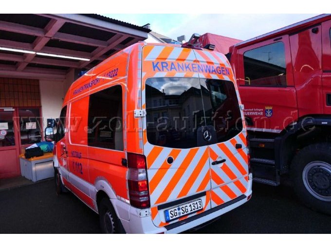 Heck- und Seitenansicht links