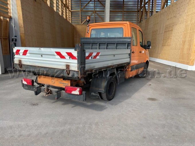 1 Mercedes Benz Sprinter 511 (Doka 3-Seiten Kipper) – foto 4 – kavel bij Zoll-Auktion, Ansbach
