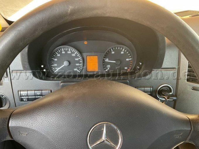 1 Mercedes Benz Sprinter 511 (Doka 3-Seiten Kipper) – foto 11 – kavel bij Zoll-Auktion, Ansbach