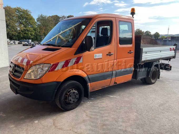 Front- und Seitenansicht Sprinter