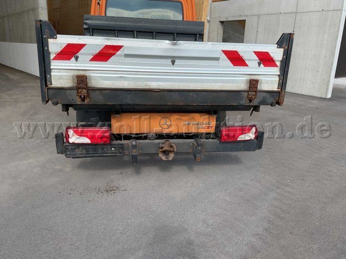 1 Mercedes Benz Sprinter 511 (Doka 3-Seiten Kipper) – foto 5 – kavel bij Zoll-Auktion, Ansbach