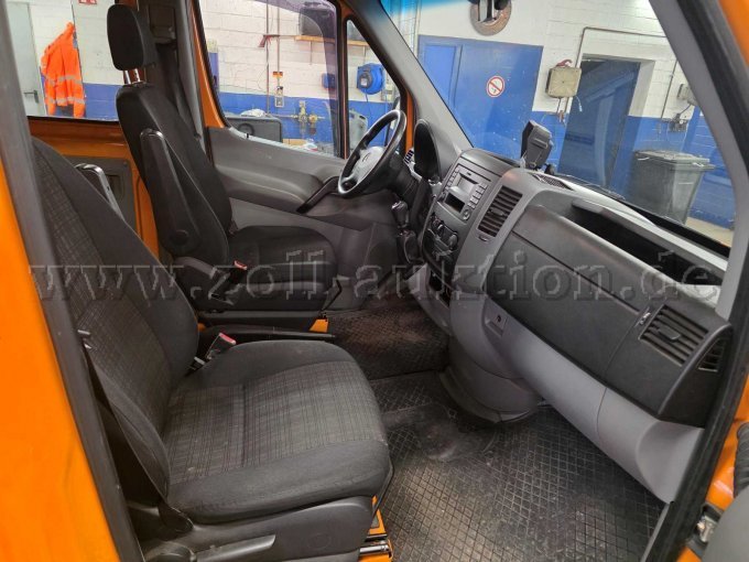 Mercedes Benz Sprinter Pritsche Plane, Beifahrersitzplatz Ansicht
