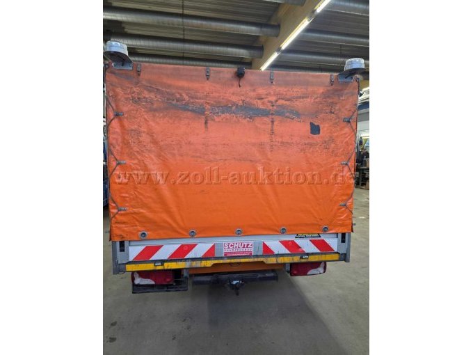 Mercedes Benz Sprinter Pritsche Plane, Hinteransicht