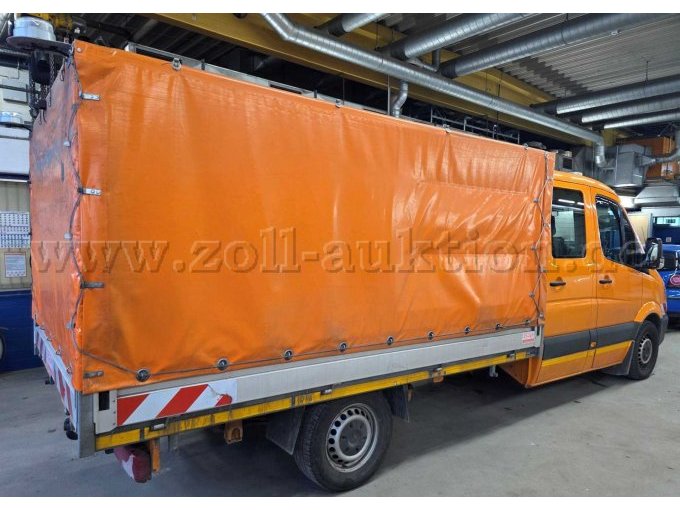 Mercedes Benz Sprinter Pritsche Plane, hintere rechte Seitenansicht