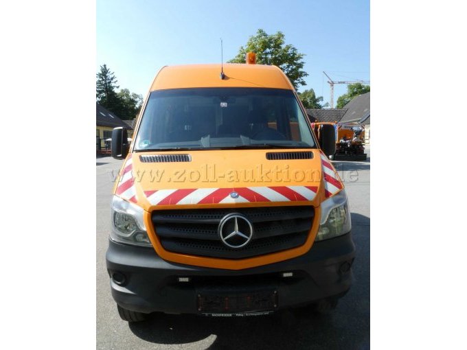 Mercedes Benz  Sprinter Doka Kastenwagen, allrad, defekt, gebraucht: Ansicht von vorne