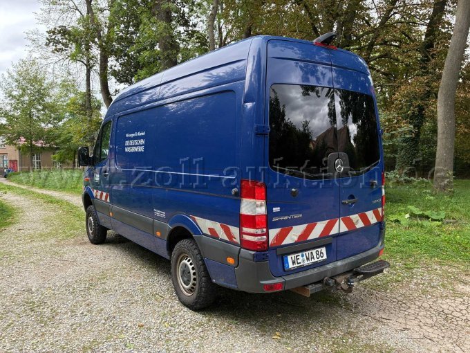 1 Mercedes-Benz Sprinter II bestelwagen 316 CDI 4x4 – foto 3 – kavel bij Zoll-Auktion, Am Ettersberg