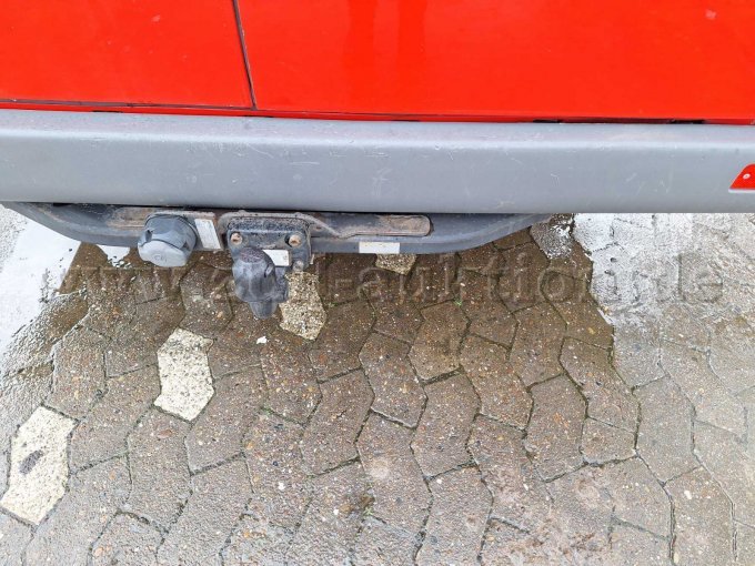 Anhängerkupplung; Kratzer Stoßstange