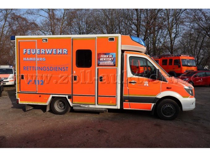1 Mercedes Benz Sprinter RTW mit Kofferaufbau (HH-2747) – foto 7 – kavel bij Zoll-Auktion, Hamburg