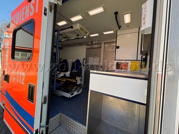 Schiebetür und Patientenraum