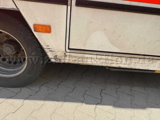 Schaden unter Seitentür