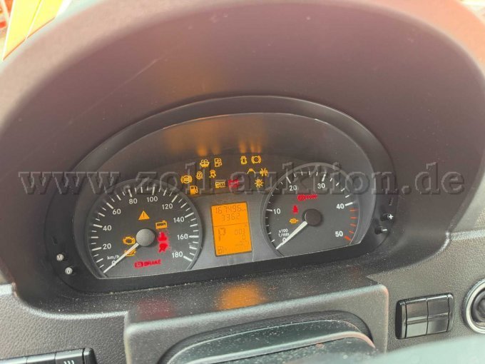 1 Mercedes Benz Sprinter mit RTW-Kofferaufbau (HH-2778) – foto 6 – kavel bij Zoll-Auktion, Hamburg