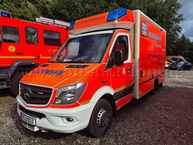 Ansicht von schräg vorne links.