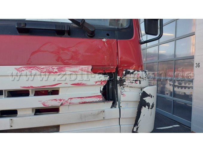 1 Mercedes Benz Typ 1838L Sonder Kfz Feuerwehr Wechselladerfahrzeug – foto 8 – kavel bij Zoll-Auktion, Darmstadt