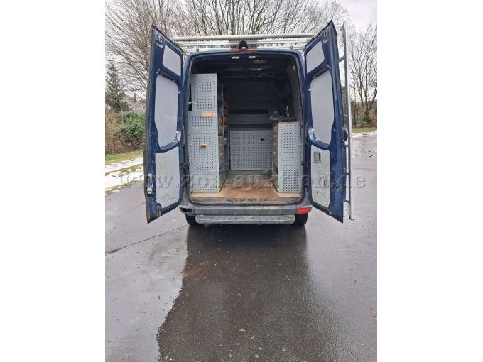 Rückansicht - Heckklappe geöffnet