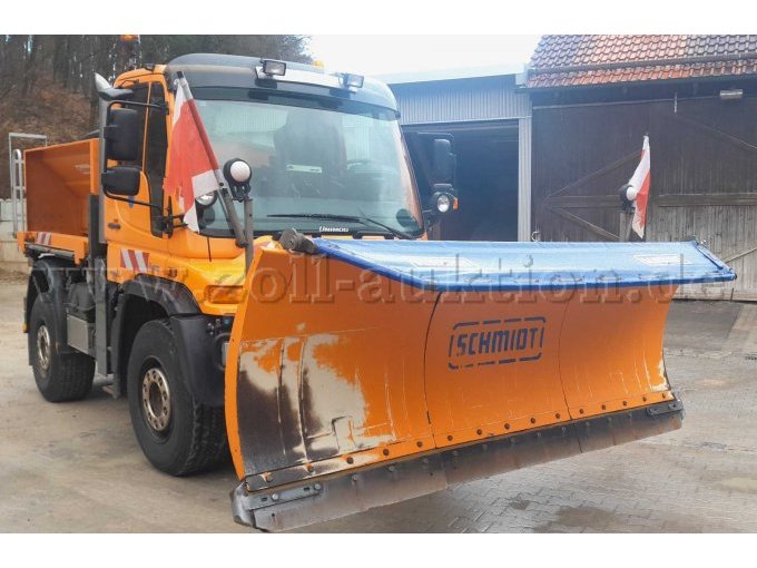 Unimog U400 Seitenansicht rechts