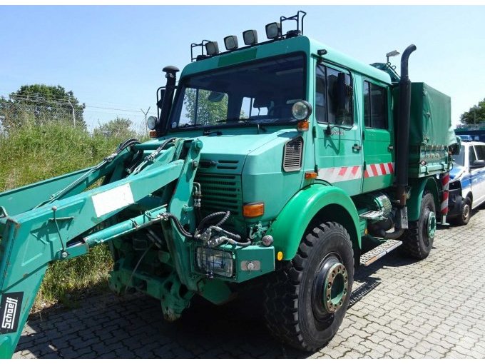 Ansicht seitlich schräg  Fahrerseite