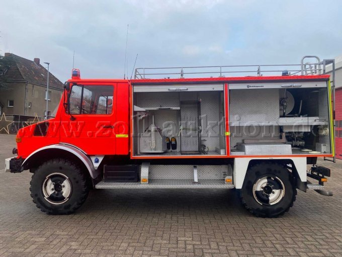 Geräteräume Fahrerseite