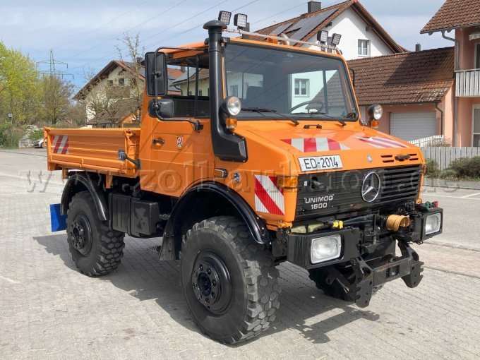 Unimog vorne