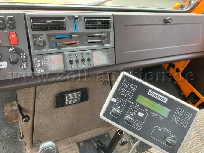 digitales, vollwegeabhängiges Regelgerät (Streugerät)