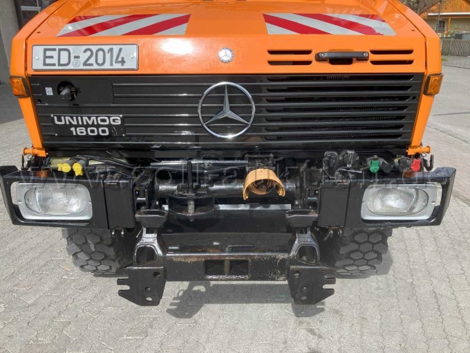 Hydr. Steckeranschluss vorne + Zapfwelle vorne