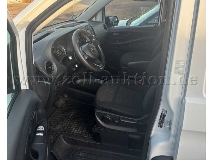 Innenansicht MB Vito